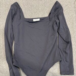 Aritzia square neck longsleeve contour bodysuit